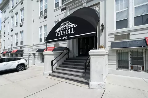450 7th St #2H, Hoboken, NJ 07030