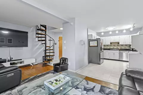 207-209 Prospect Ave #8, Bayonne, NJ 07002