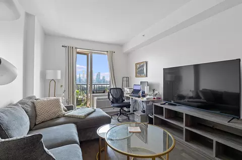 3312 Hudson Ave #11E, Union City, NJ 07087