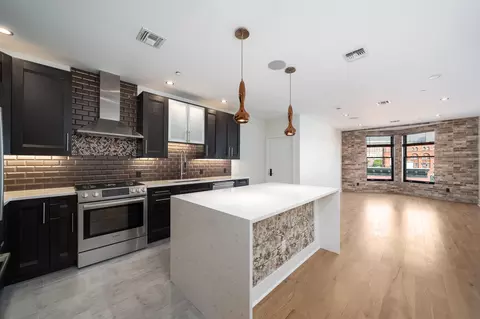227 4th St #402, Jersey City, NJ 07302