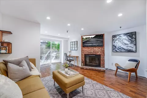 729 Washington St #9, Hoboken, NJ 07030