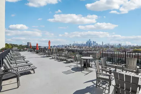 100 Manhattan Ave #805, Union City, NJ 07087