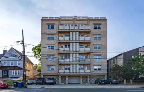 795 Avenue C #3D, Bayonne, NJ 07002