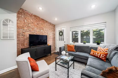 20 Willow Ter, Hoboken, NJ 07030 photo 9