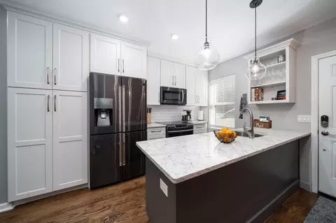 20 Willow Ter, Hoboken, NJ 07030 photo 4