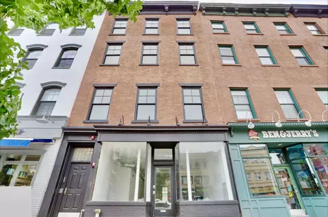 407 Washington St #3, Hoboken, NJ 07030