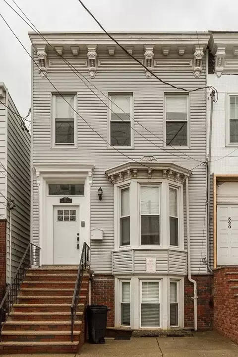322 New York Ave, Jersey City, NJ 07307