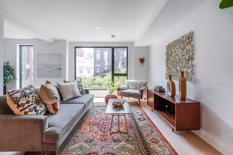 310 3rd St #3, Jersey City, NJ 07302
