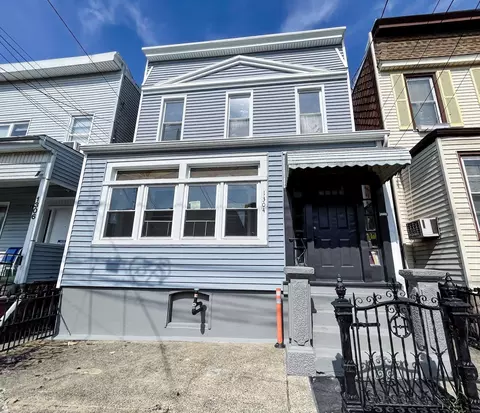 1304 9th St, North Bergen, NJ 07047
