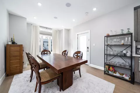 206 Freeman Ave #1, Jersey City, NJ 07306