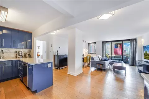 300 Newark St #7G, Hoboken, NJ 07030