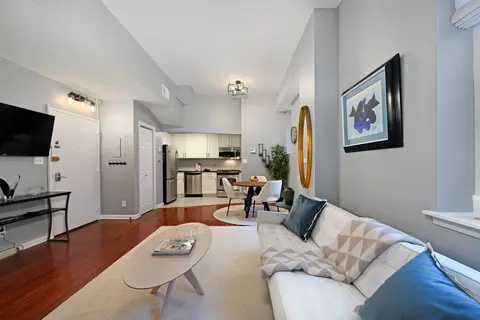 186 Wayne St #221D, Jersey City, NJ 07302