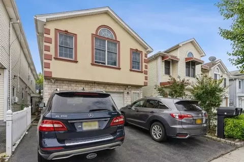 18 Grieco Dr, Jersey City, NJ 07305