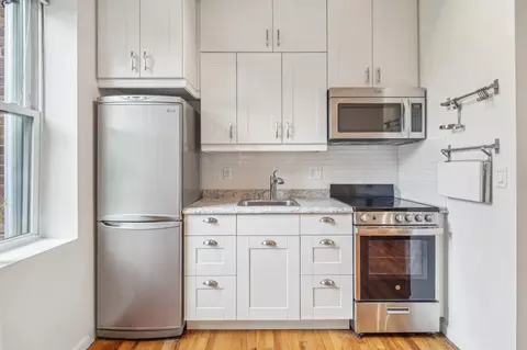 11 Cuneo Pl #3C, Jersey City, NJ 07307