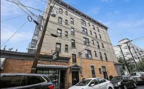 423 Jefferson St #6, Hoboken, NJ 07030