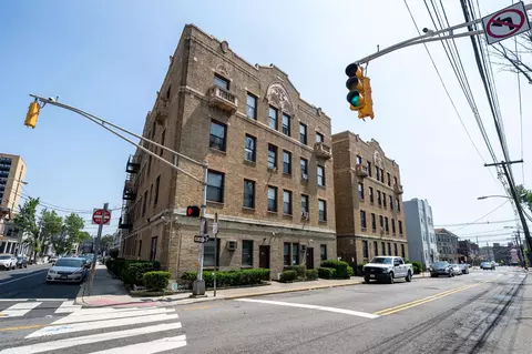 144 Old Bergen Rd #3C, Jersey City, NJ 07305