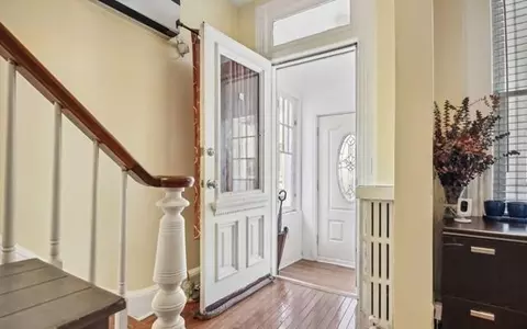 215 Lembeck Ave, Jc Greenville, NJ 07430