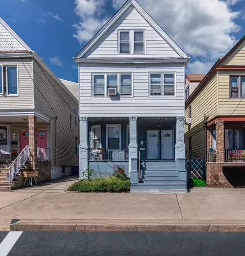 469 Avenue A, Bayonne, NJ 07002