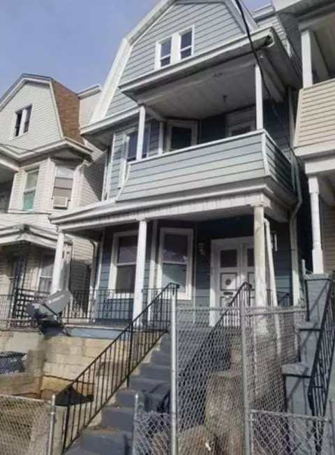 164 Grant St, Jersey City, NJ 07305
