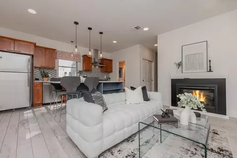 20 W 19th St #4A, Weehawken, NJ 07086