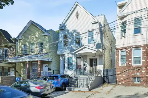 250 Clinton Ave, Jersey City, NJ 07304