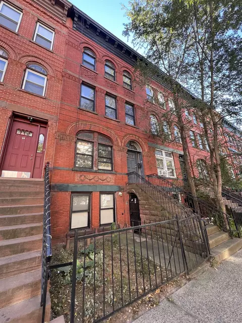 32 Monticello Ave, Jersey City, NJ 07304