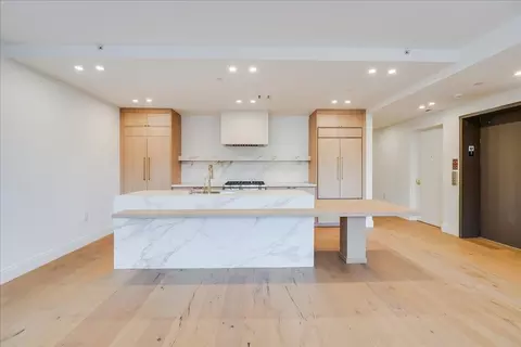 316-318 Garden St #301, Hoboken, NJ 07030