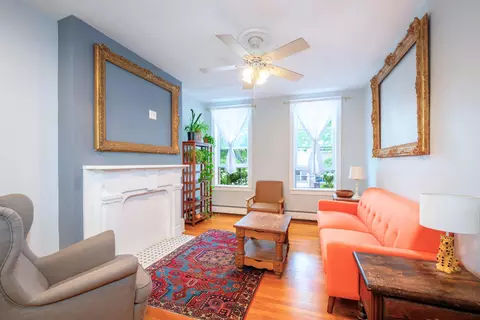 122 Bright St #3E, Jersey City, NJ 07302