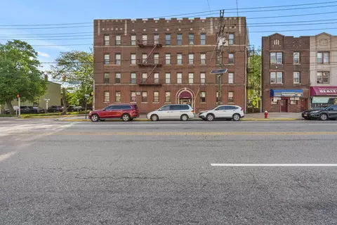 1677 Kennedy Blvd #13, Jersey City, NJ 07305