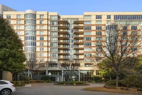 8100 River Rd #PH1207, North Bergen, NJ 07047