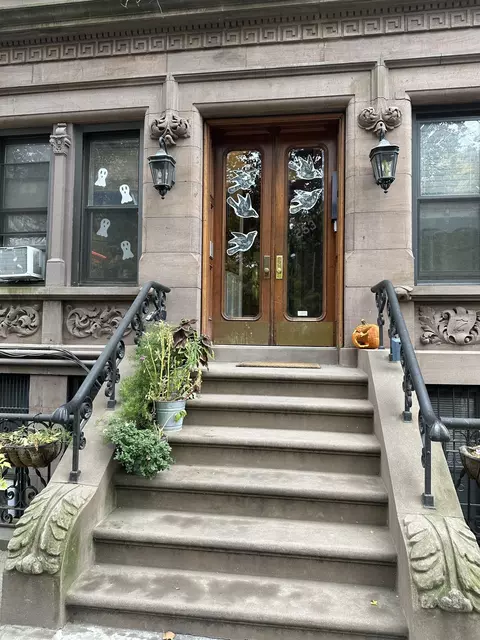 253 8th St #5R, Jersey City, NJ 07302