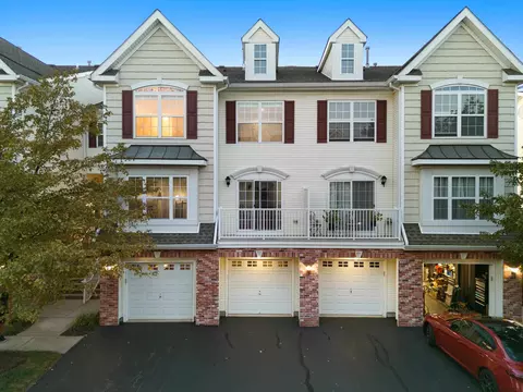 7 Maritime Way, Bayonne, NJ 07002