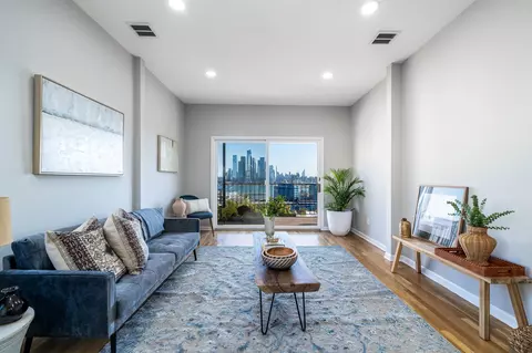 414 Gregory Ave #2, Weehawken, NJ 07086