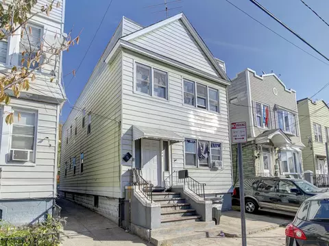 224 Mcadoo Ave, Jersey City, NJ 07305