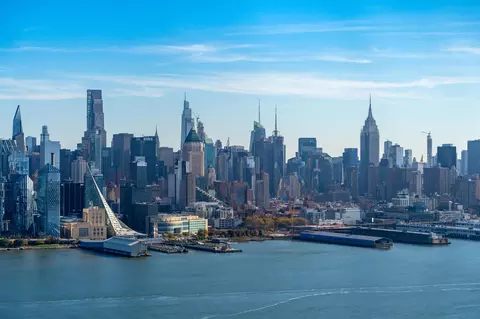 6040 Blvd E #33C, West New York, NJ 07093