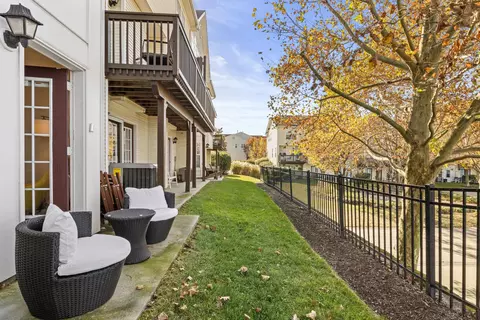 57 Boatworks Dr, Bayonne, NJ 07002