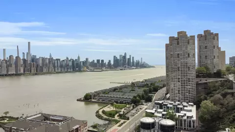 7435 Blvd E #33, North Bergen, NJ 07047