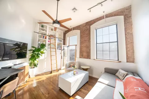 1015 Grand St #3E, Hoboken, NJ 07030