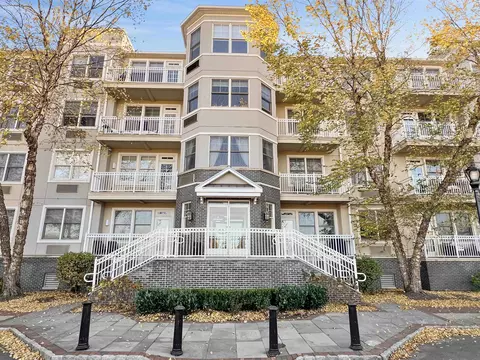 15 Enterprise Ct #210, Jersey City, NJ 07305