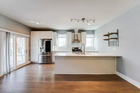140 Centre Ave, Secaucus, NJ 07094 photo 3