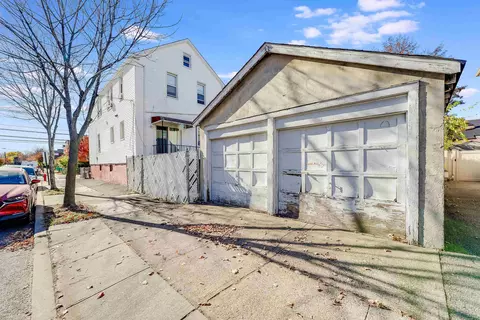 140 Centre Ave, Secaucus, NJ 07094 photo 37