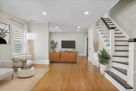 748 Avenue C, Bayonne, NJ 07002