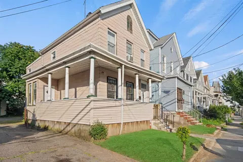 188 Pearsall Ave, Jersey City, NJ 07305