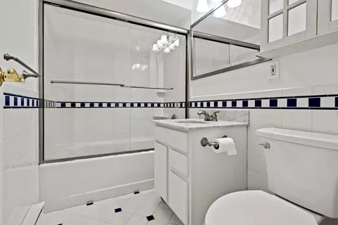 160 Overlook Ave #14AA, Hackensack, NJ 07601 photo 18