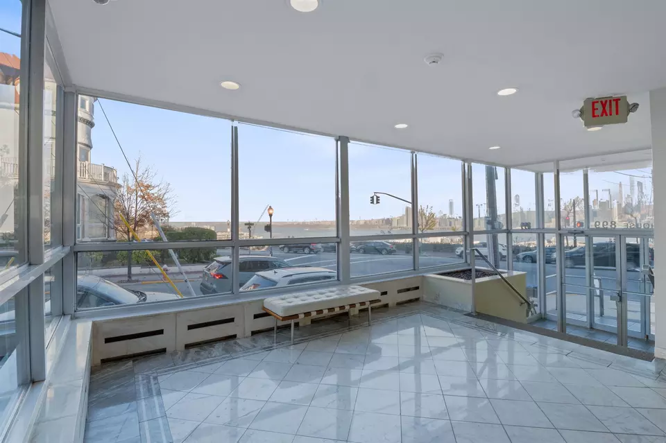  899 Blvd E #6F, Weehawken, NJ 07086 photo 2