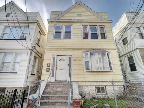 109 Woodlawn Ave, Jersey City, NJ 07305