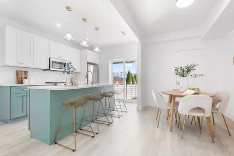 528 12 Ave E, Bayonne, NJ 07002