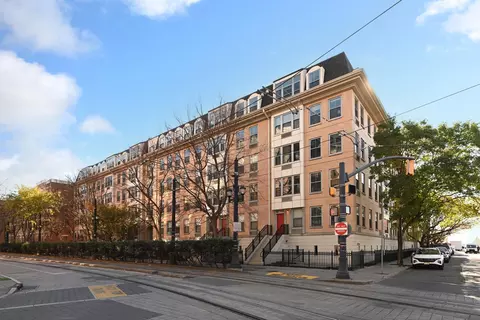 149 Essex St #2C, Jersey City, NJ 07302