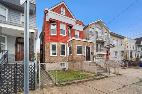 137 Bidwell Ave, Jersey City, NJ 07305
