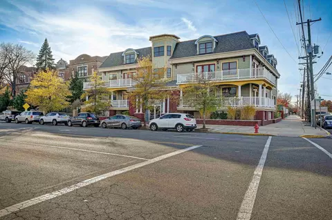 151 Avenue C #301, Bayonne, NJ 07002